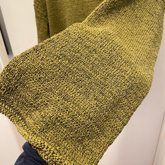 Jcrew sweater. J.Crew army green cotton v neck sweater. Jcrew green sweater. XXL - Picture 7 of 7